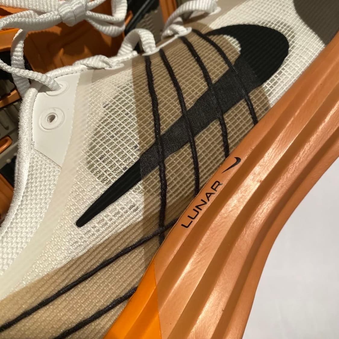 나이키 루나 롬 서밋 화이트 코코넛 밀크 285 상품이미지7