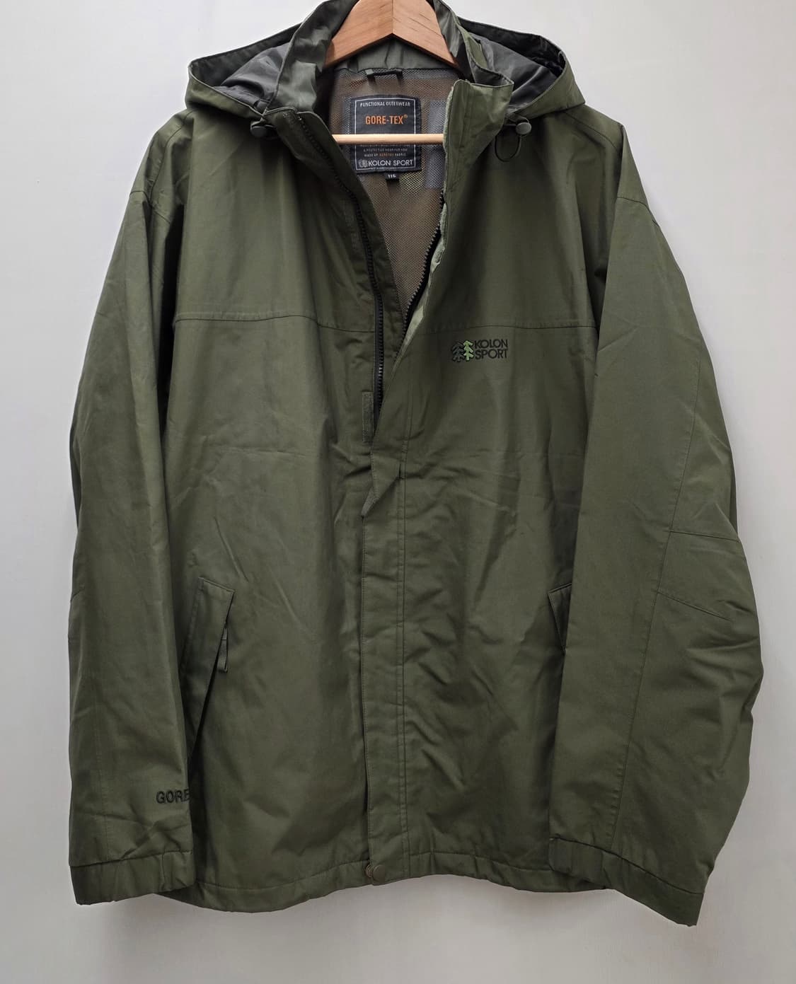 코오롱스포츠 남자 고어택스 바람막이자켓.
싸이즈 115. 
 상품이미지2