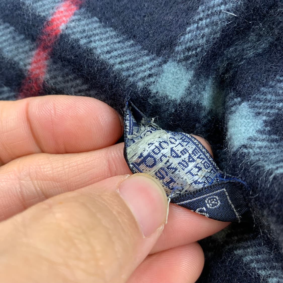 버버리 캐시미어 네이비 노바체크 머플러 목도리 상품이미지4