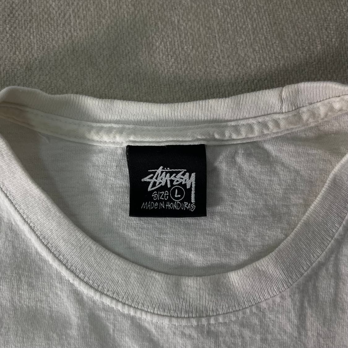 105 스투시 올드스쿨 프린팅 반팔티 상품이미지3