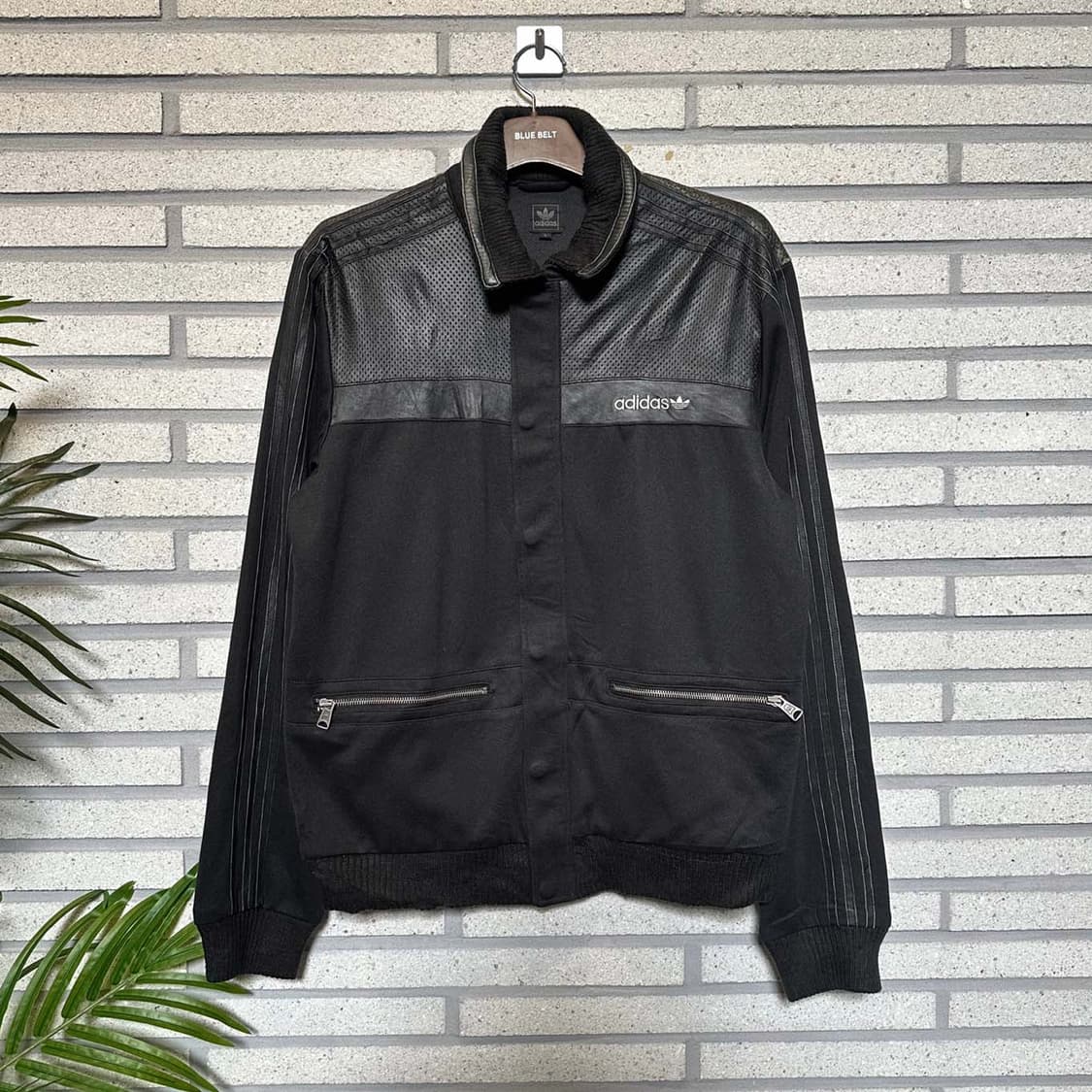 아디다스 삼선 트랙탑 자켓 레더 믹스 하이넥 디테일 오리지널 로고 블랙 상품이미지1