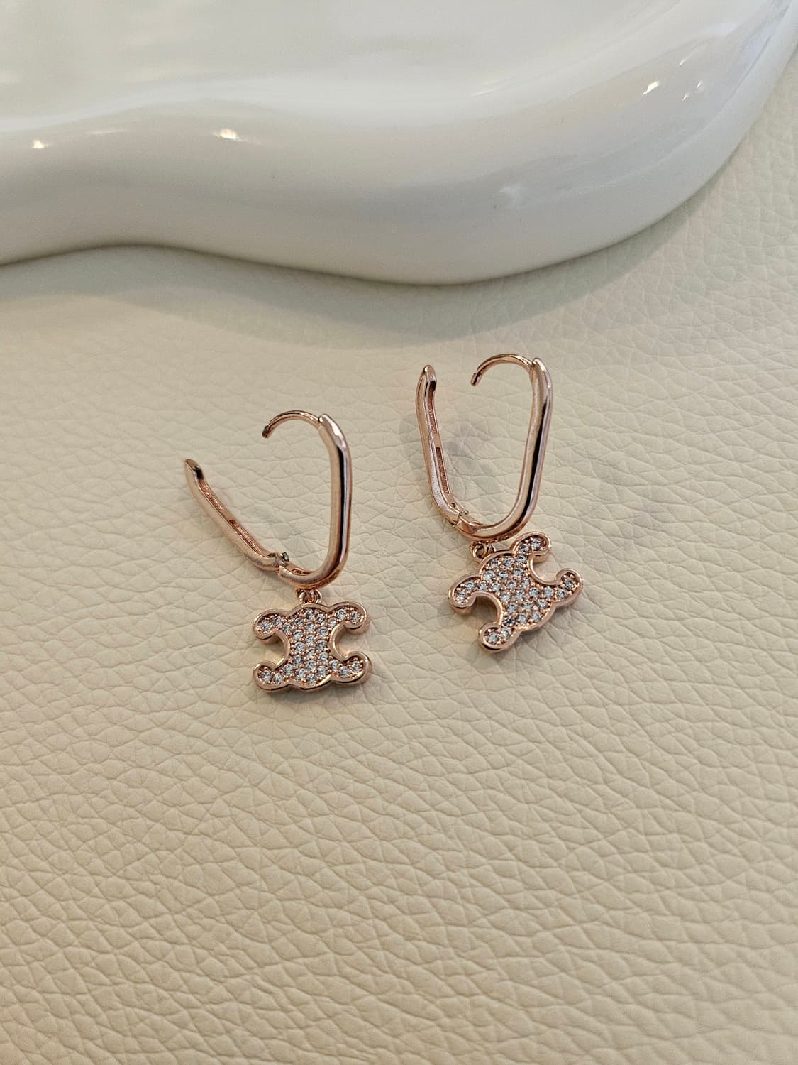 셀린느 라인스톤 트리옹프 원터치 귀걸이 로즈골드 상품이미지6