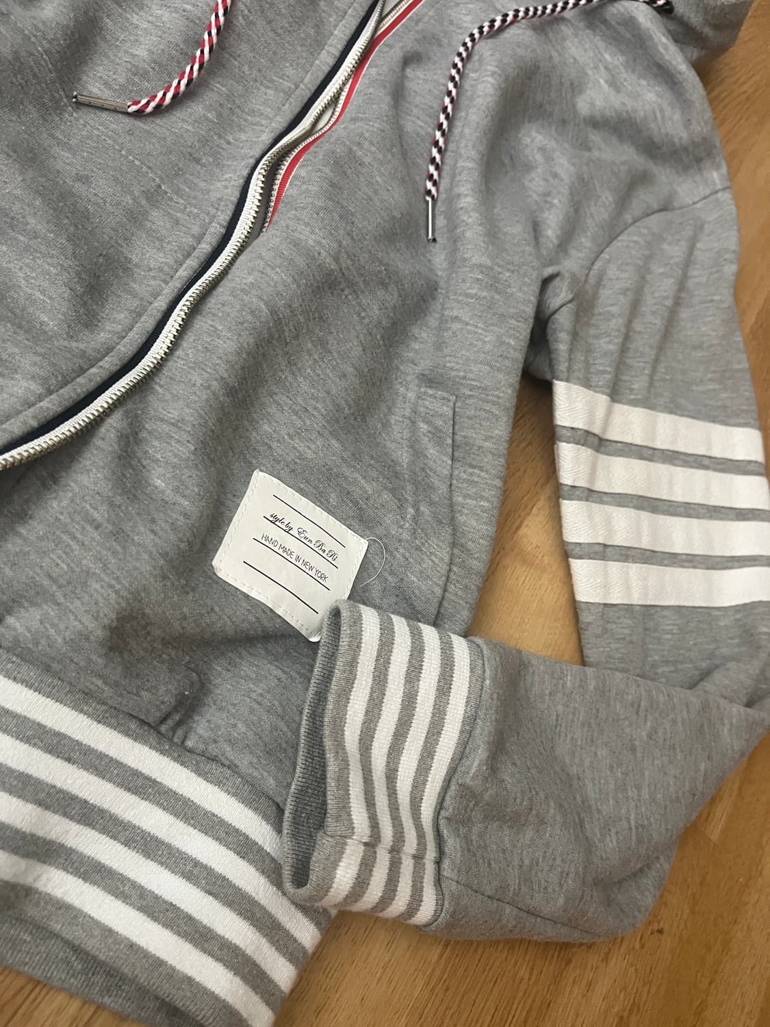 톰브라운 후드집업 상품이미지5