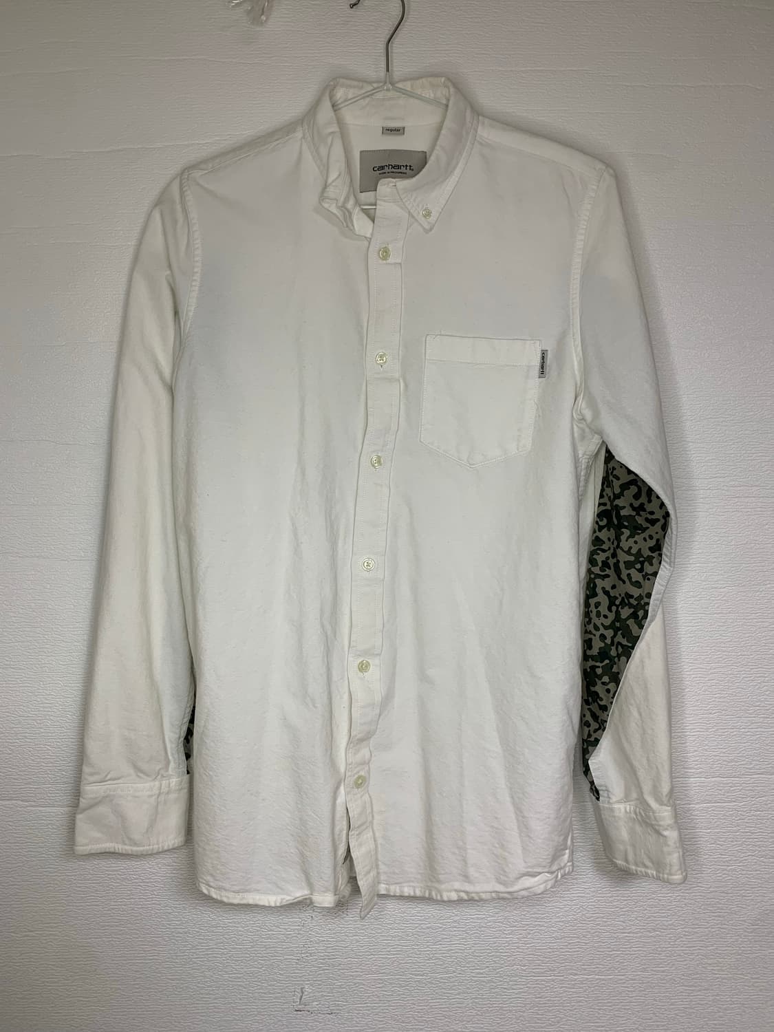 칼하트 화이트 셔츠 (안감 카모 상품이미지1