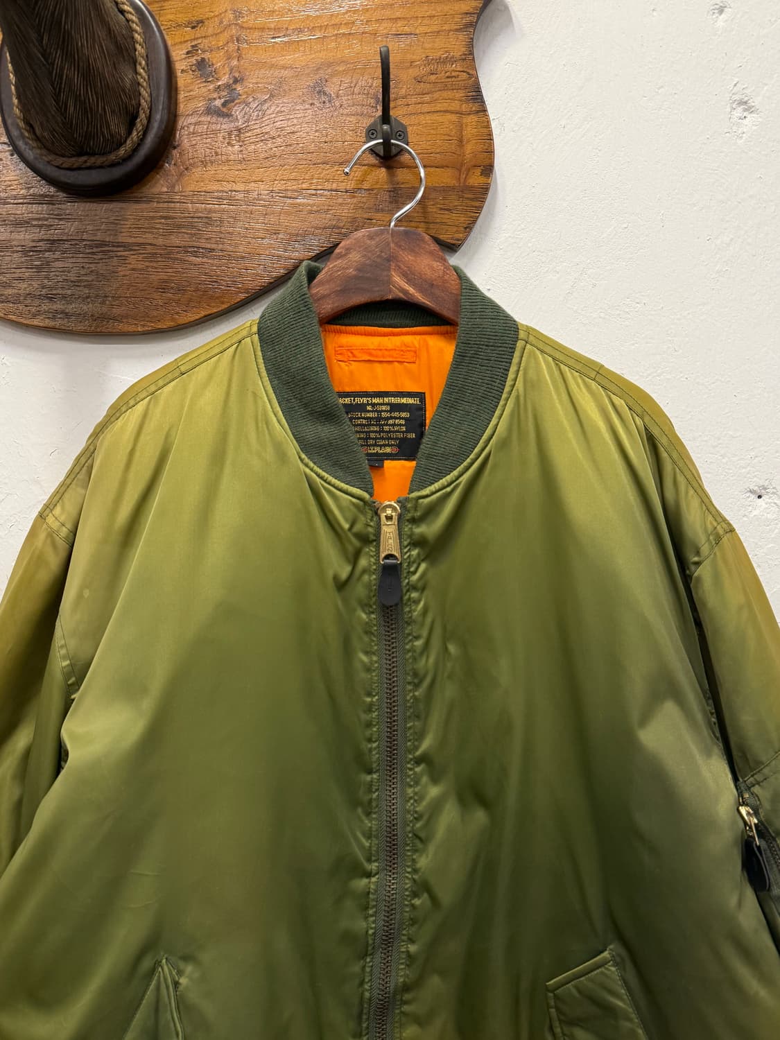 LL) i.t.plain Flyr’s Ma-1 Nylon Jacket 상품이미지2