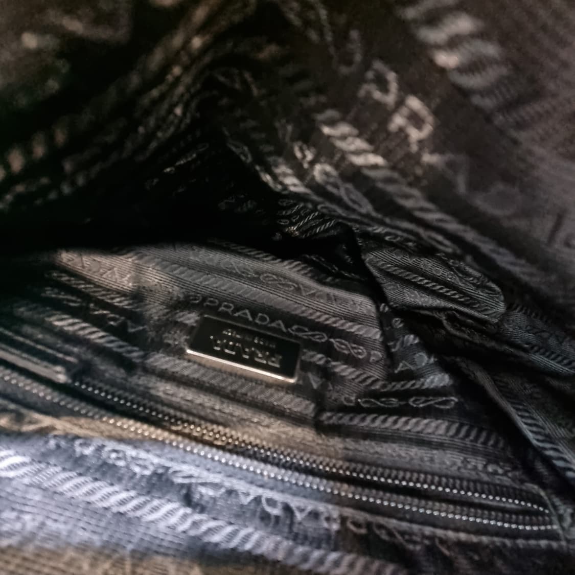 프라다 PRADA 나일론 크로스백 메신저백 (신형, 상급, 남여공용) 상품이미지8