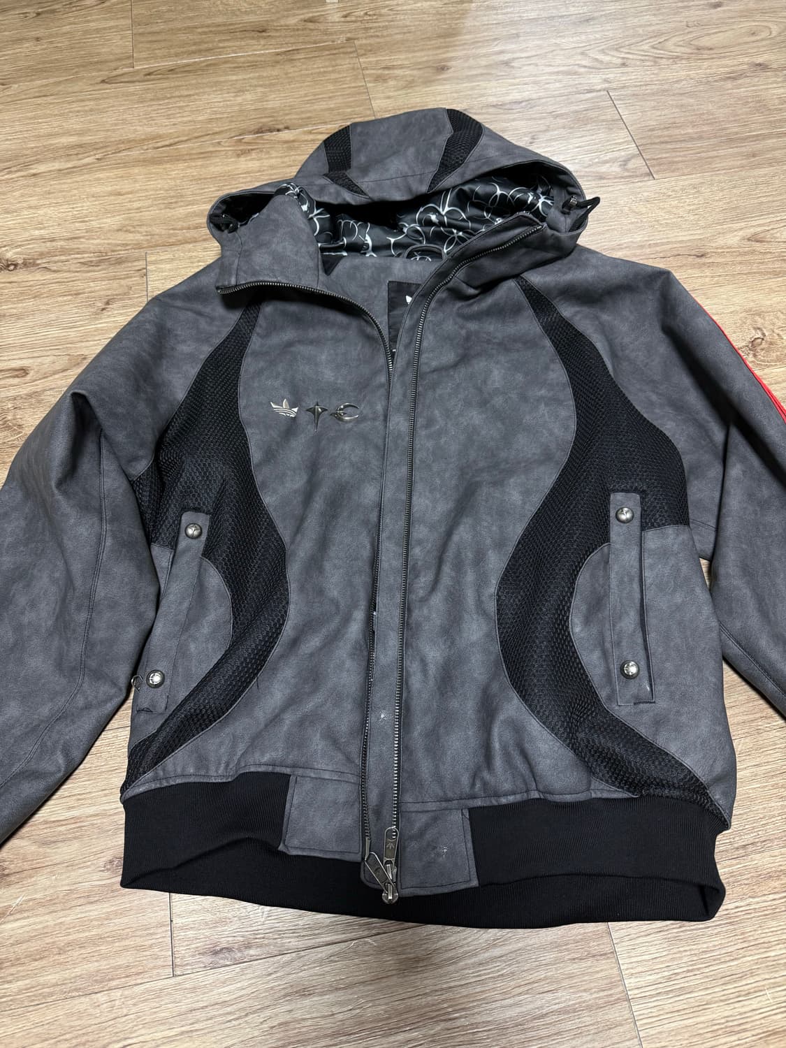 M) 떠그클럽 아디다스 팀가이스트 레더 자켓 블랙 앤티크 실버 상품이미지2