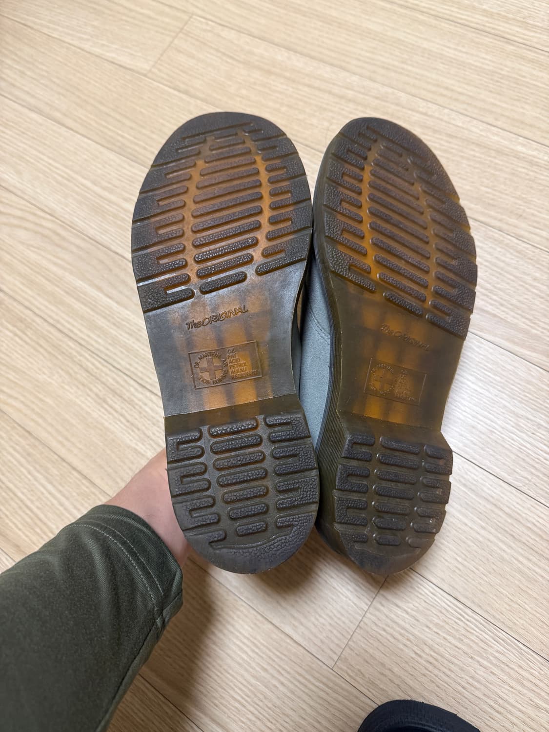 uk7,260) 119,000원 닥터마틴 1461 스웨이드 그레이 더비 상품이미지6