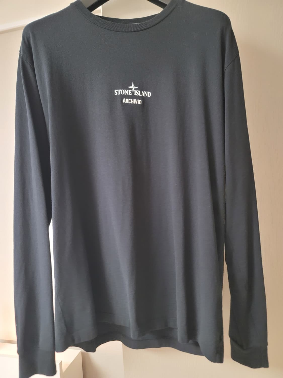 스톤아일랜드 아르키비오 블랙 긴팔 티셔츠 상품이미지1