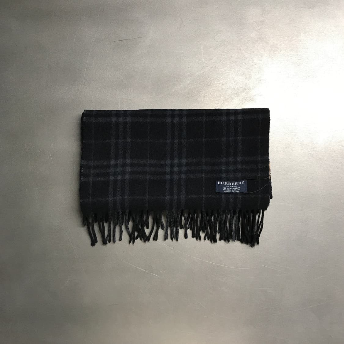 버버리 정품 캐시미어 머플러 네이비 상품이미지1