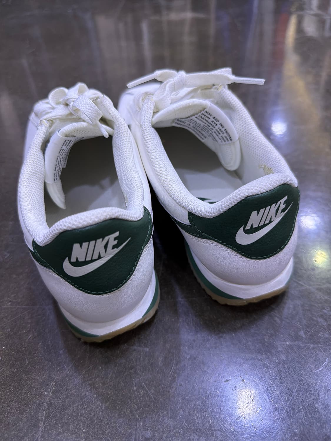 나이키 코르테즈 우먼스 화이트 그린 검 스니커즈 240 상품이미지7