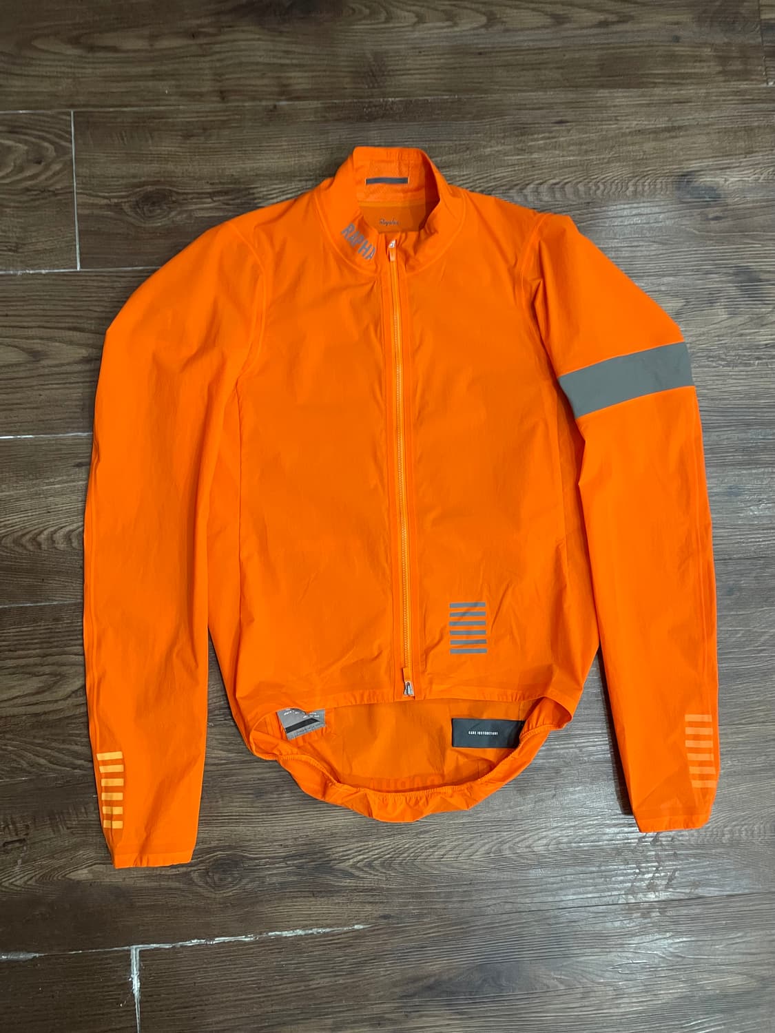 라파 Rapha 프로팀 라이트웨이트 섀도우 자켓 상품이미지2