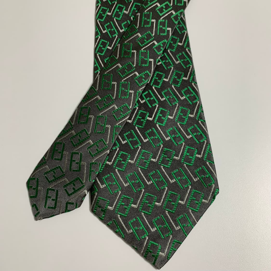 펜디(FENDI) FF로고 모노그램 명품 정장넥타이 100실크 A+등급 상품이미지4