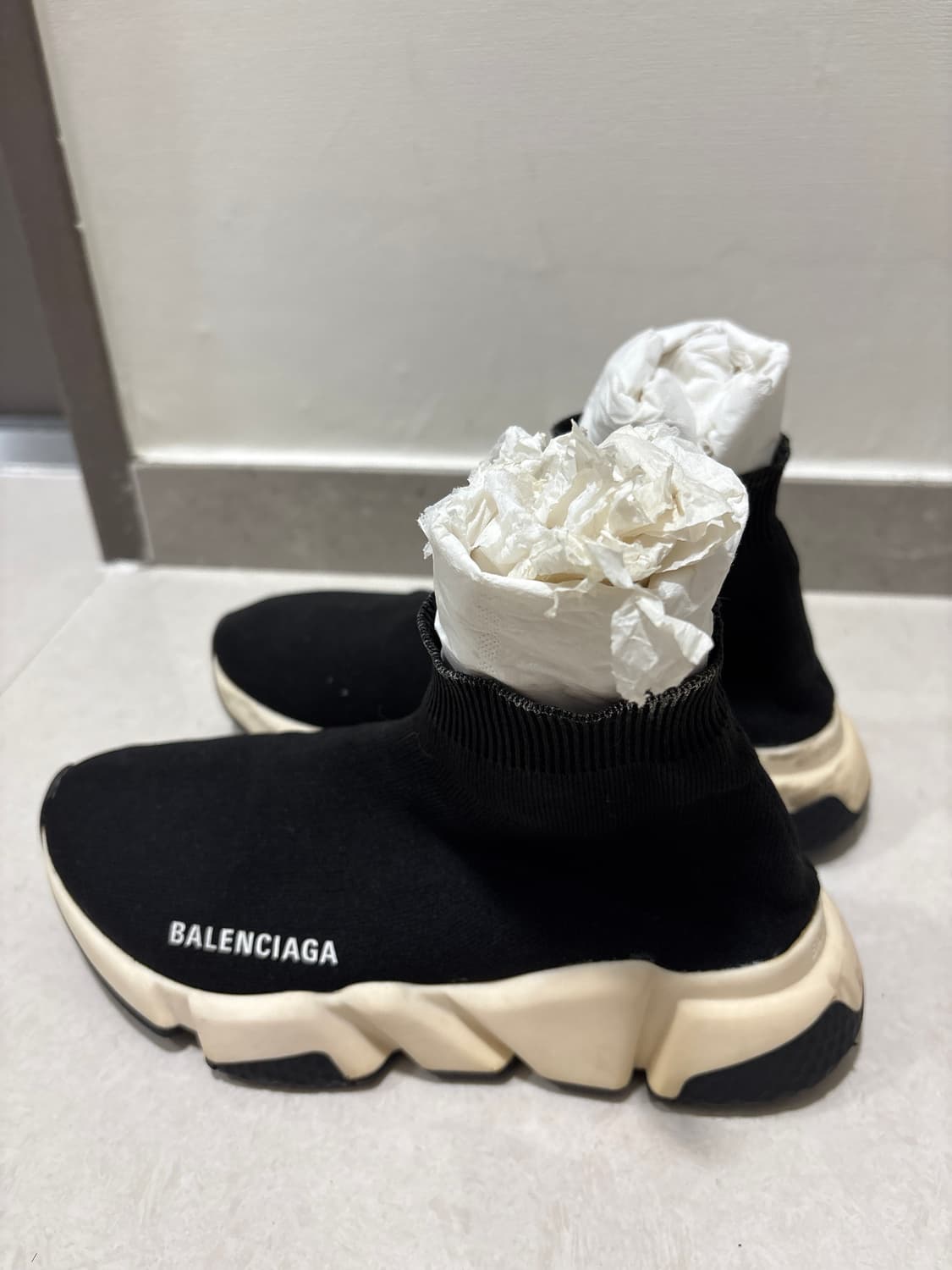 발렌시아가 스피드러너230 상품이미지2