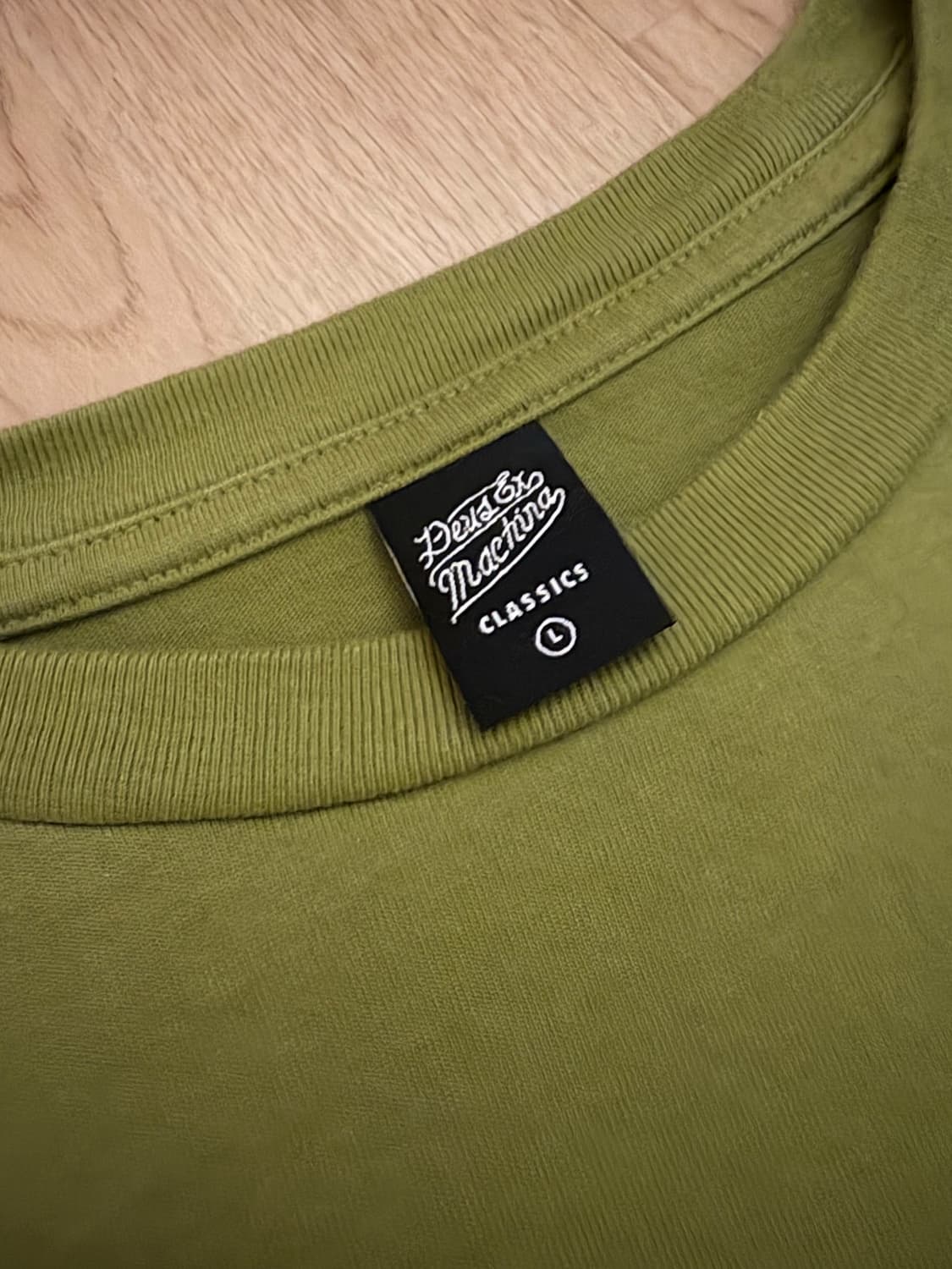 데우스 엑스 마이카 카키 반팔 (L) 상품이미지2