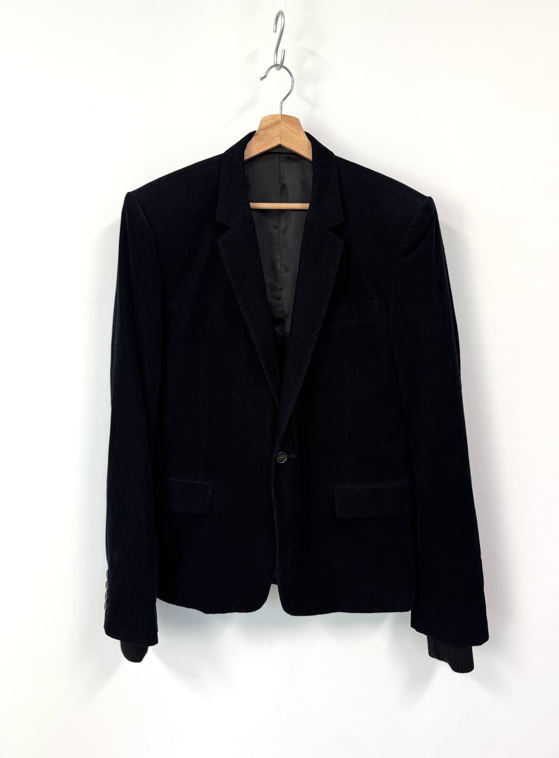 KRISVANASSCHE 크리스반아쉐 블랙 코듀로이 원버튼 자켓 50  상품이미지1