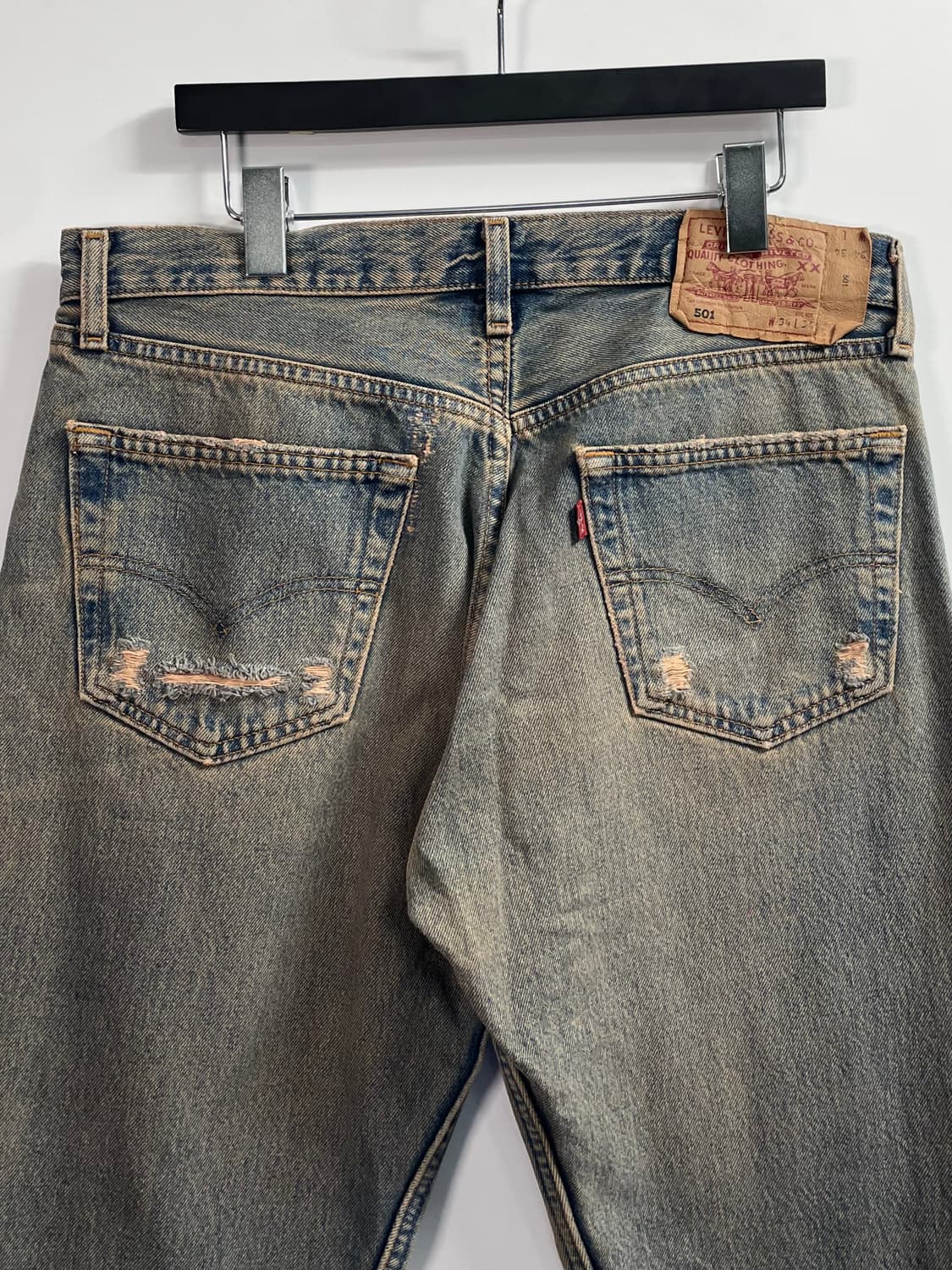 리바이스 501 워시드 디스트로이드 데님팬츠 (onp.151) 상품이미지4