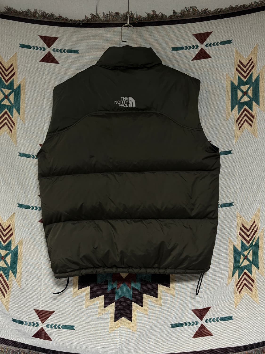 노스페이스 센터 로고 조끼 패딩 카키브라운 XXL 상품이미지3