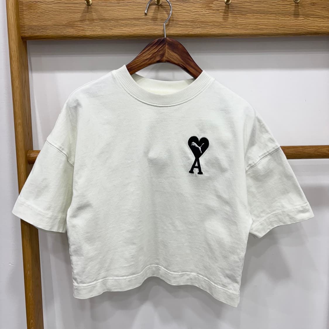 아미x퓨마 크롭 반팔티 상품이미지2