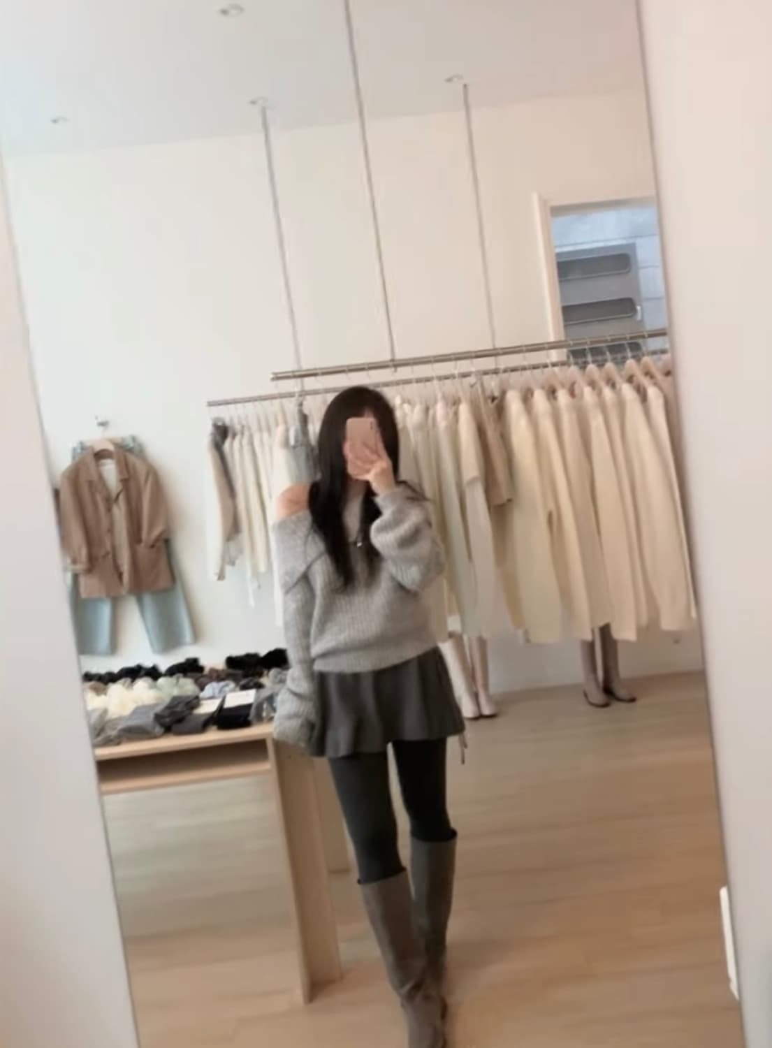 (새상품)누아누아 윈터 보들 오프숄더 니트 상품이미지9