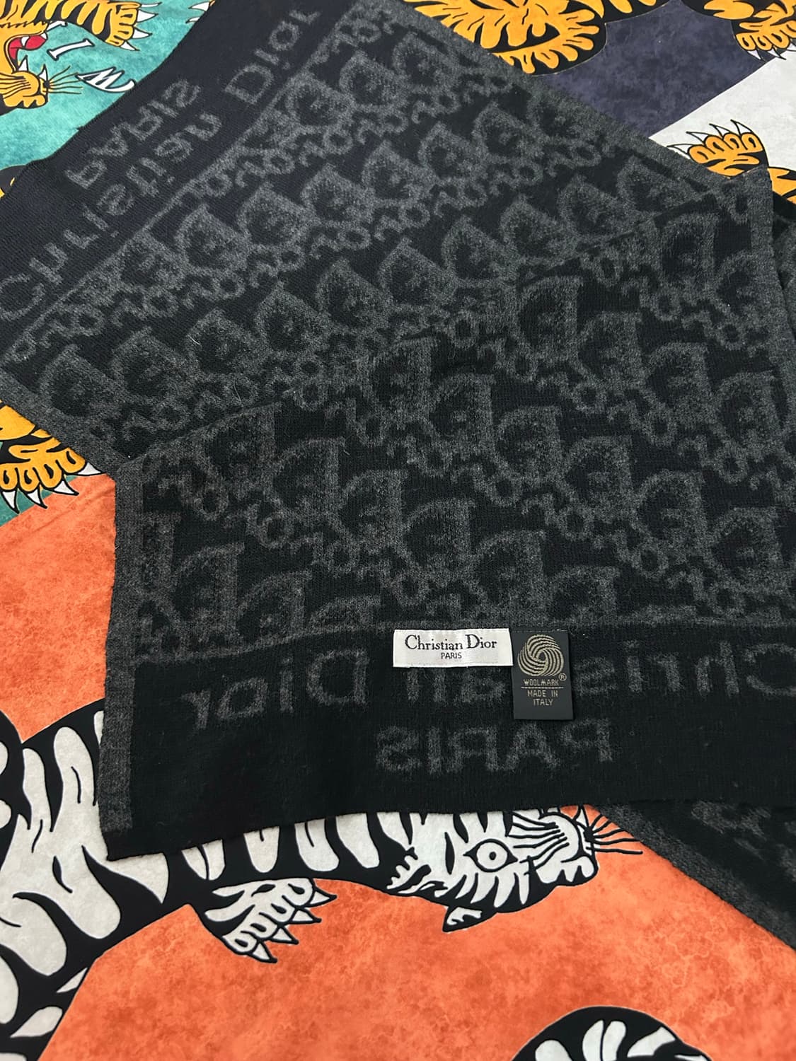 디올 머플러 상품이미지2