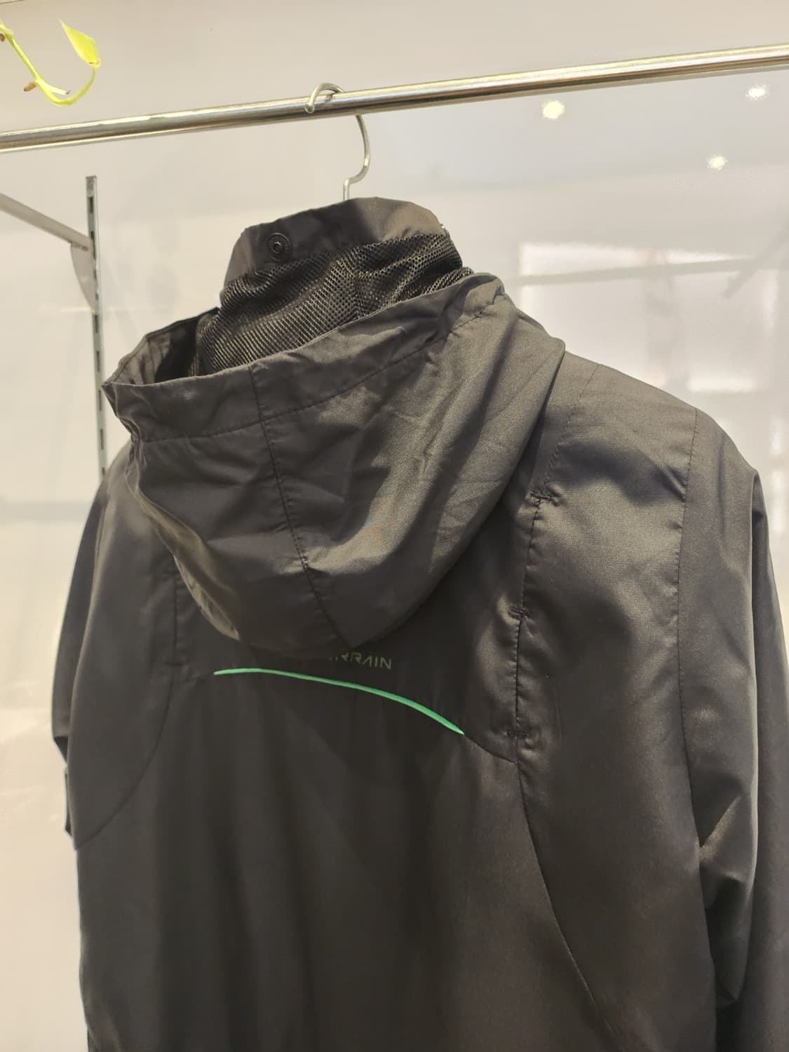 데상트 올터레인 여성바람막이 쟈켓(A급) 상품이미지3