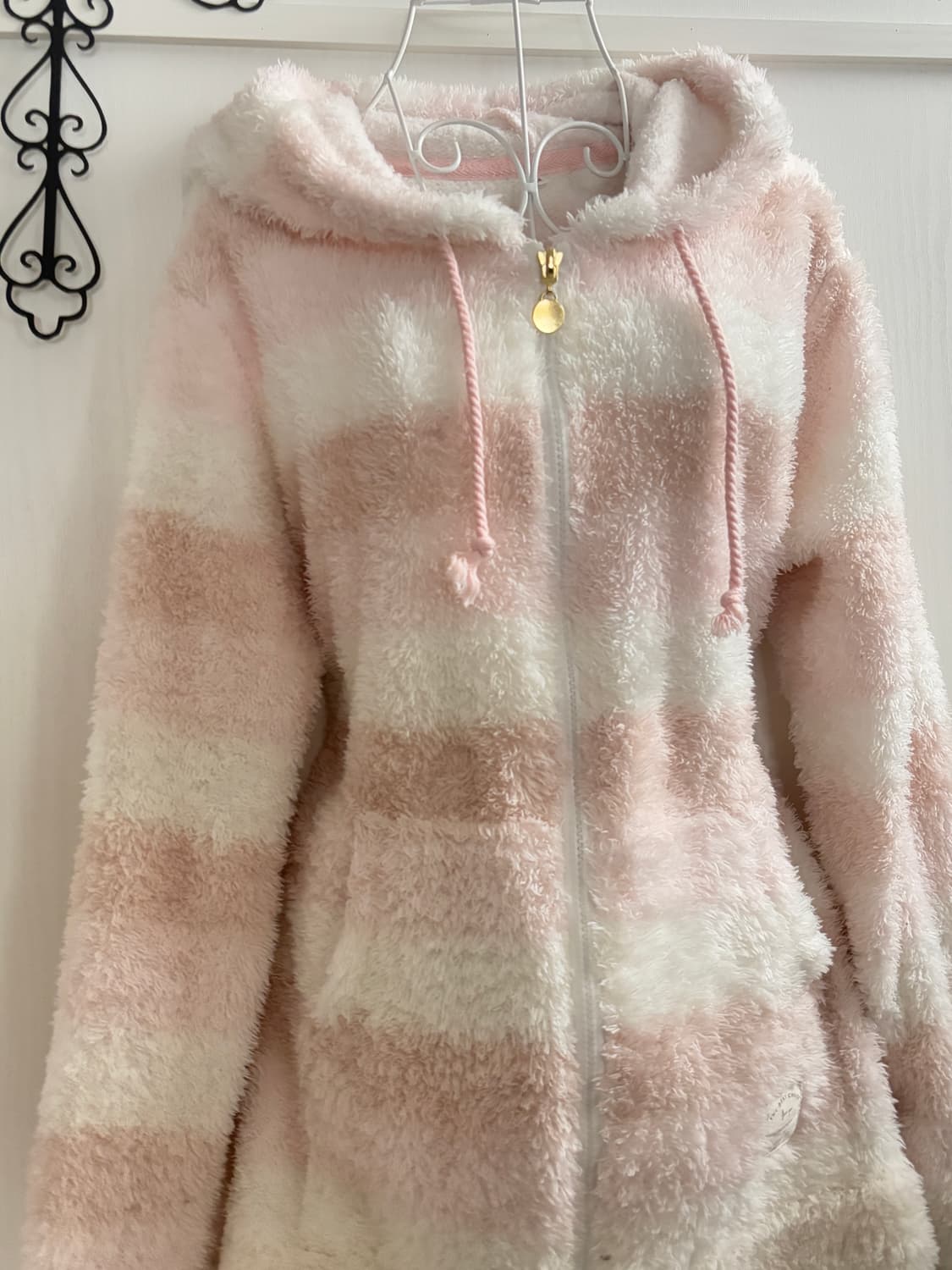 • Strawberry Pink Striped Hoodie Zip-Up 상품이미지5