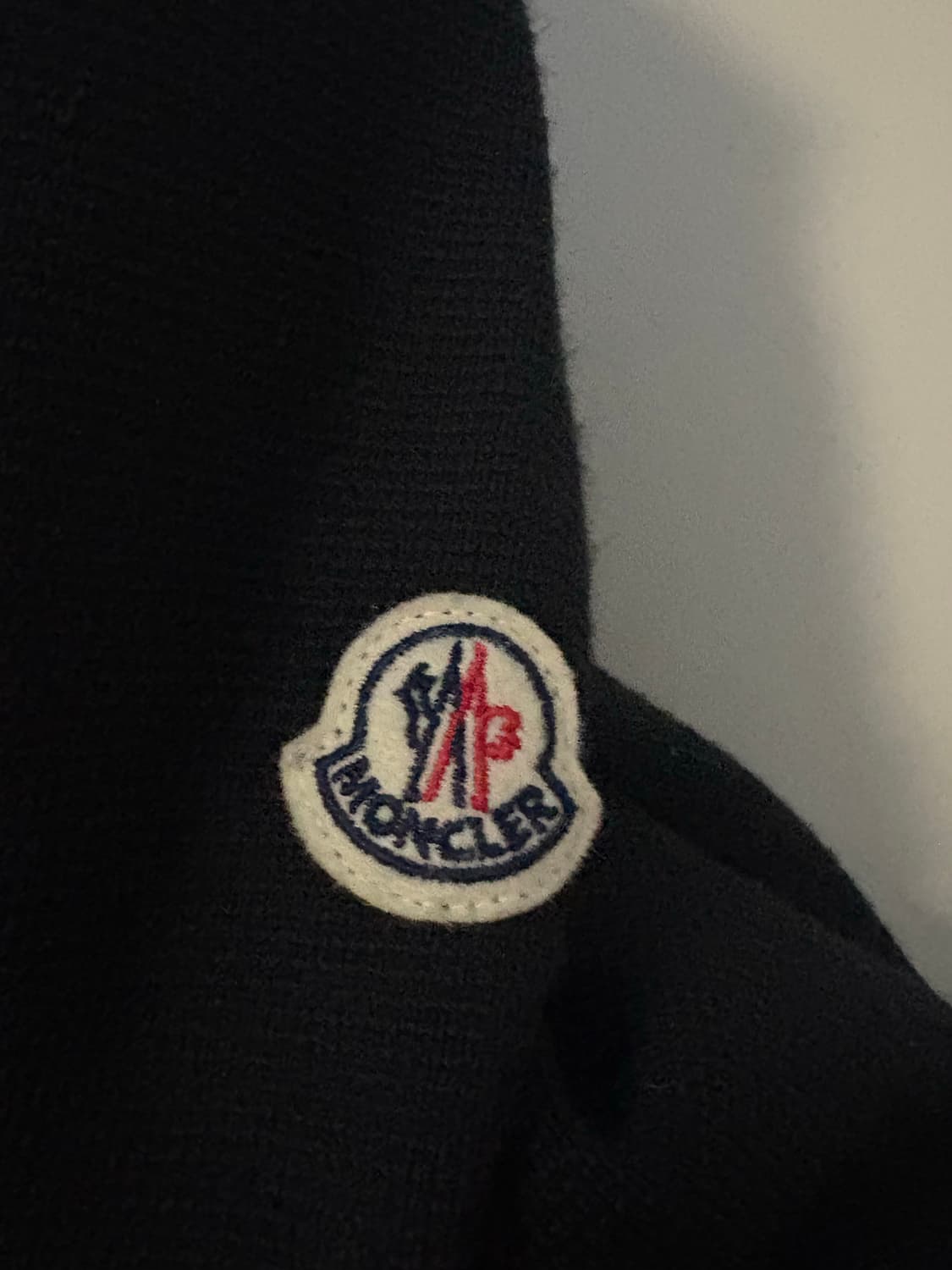 몽클레어 김현우 니트패딩 24년식 (사이즈 S) 상품이미지2