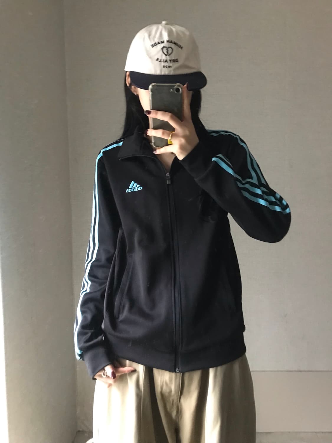 아디다스 블랙 연하늘 져지 상품이미지2