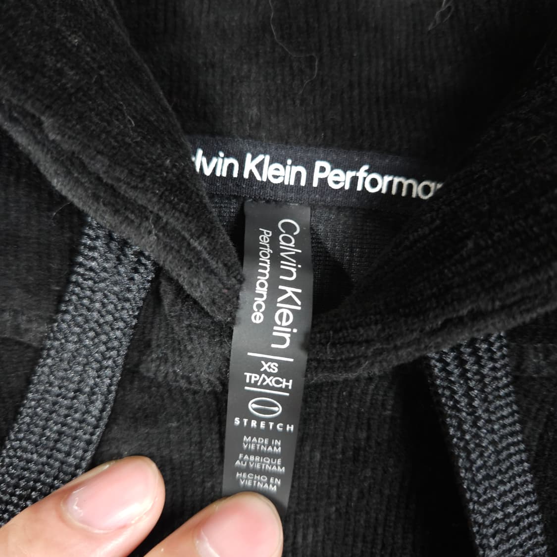 캘빈클라인 크롭 벨벳 후드티  상품이미지3