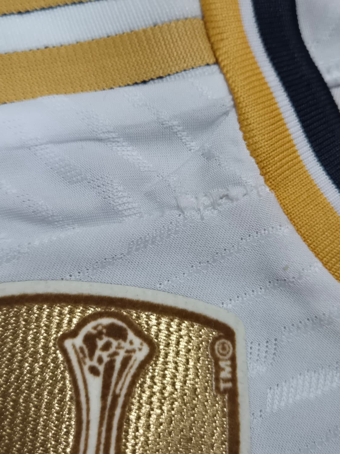 23-24 레알마드리드 홈 주드 벨링엄 긴팔유니폼 L사이즈(하자있음) 상품이미지4