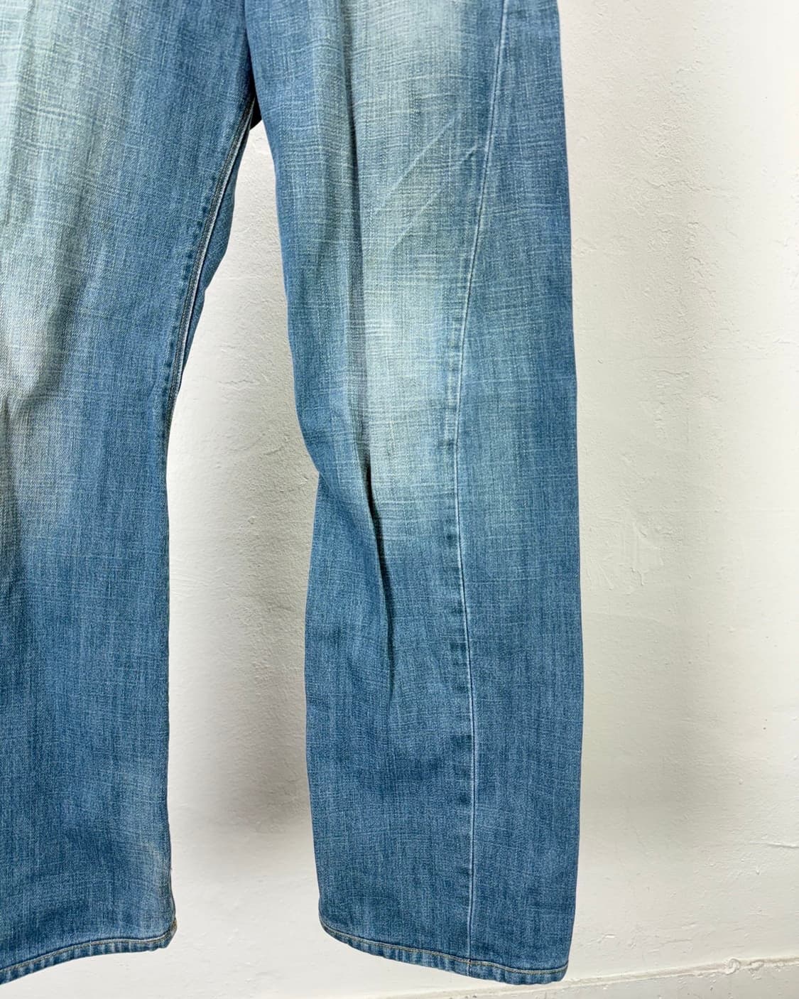 리바이스 엔지니어드 레그 트위스트 블루 데님 팬츠 상품이미지5