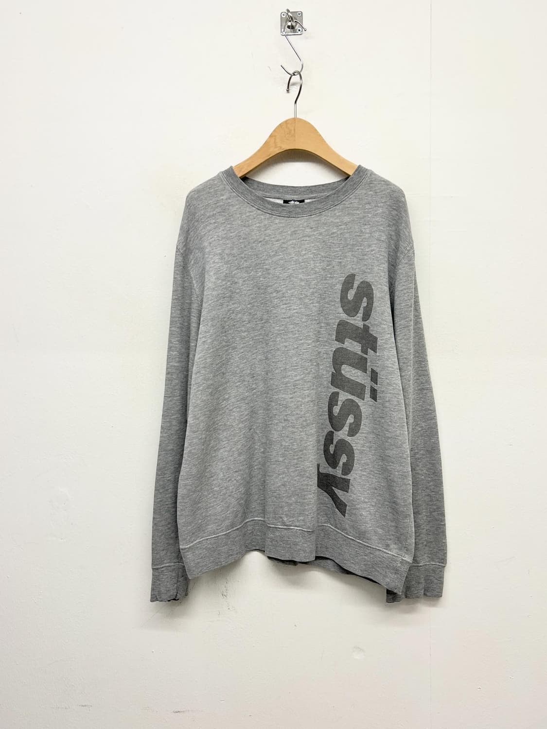 스투시 Stussy 그레이 맨투맨 티셔츠(made in usa) 상품이미지1