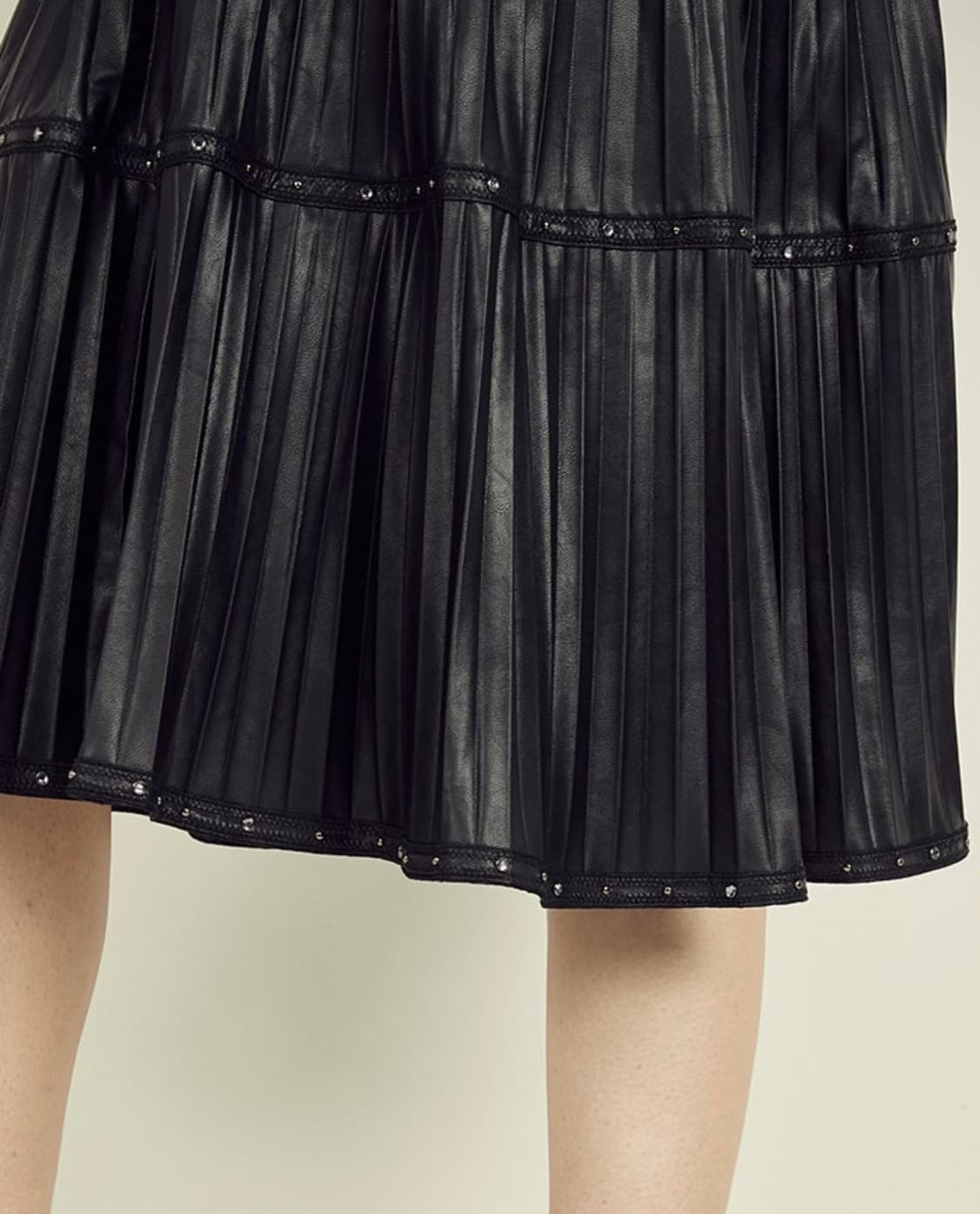 오브제 스터드 플리츠 스커트 상품이미지8