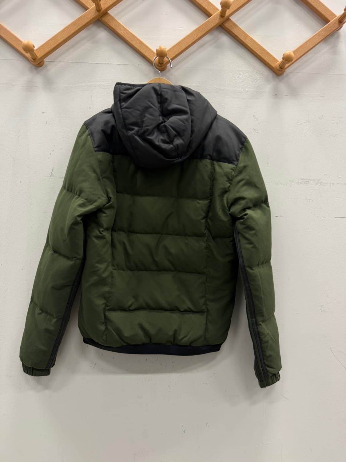 아디다스 오리지널x포르쉐 터보 다운패딩 90 공용 상품이미지2