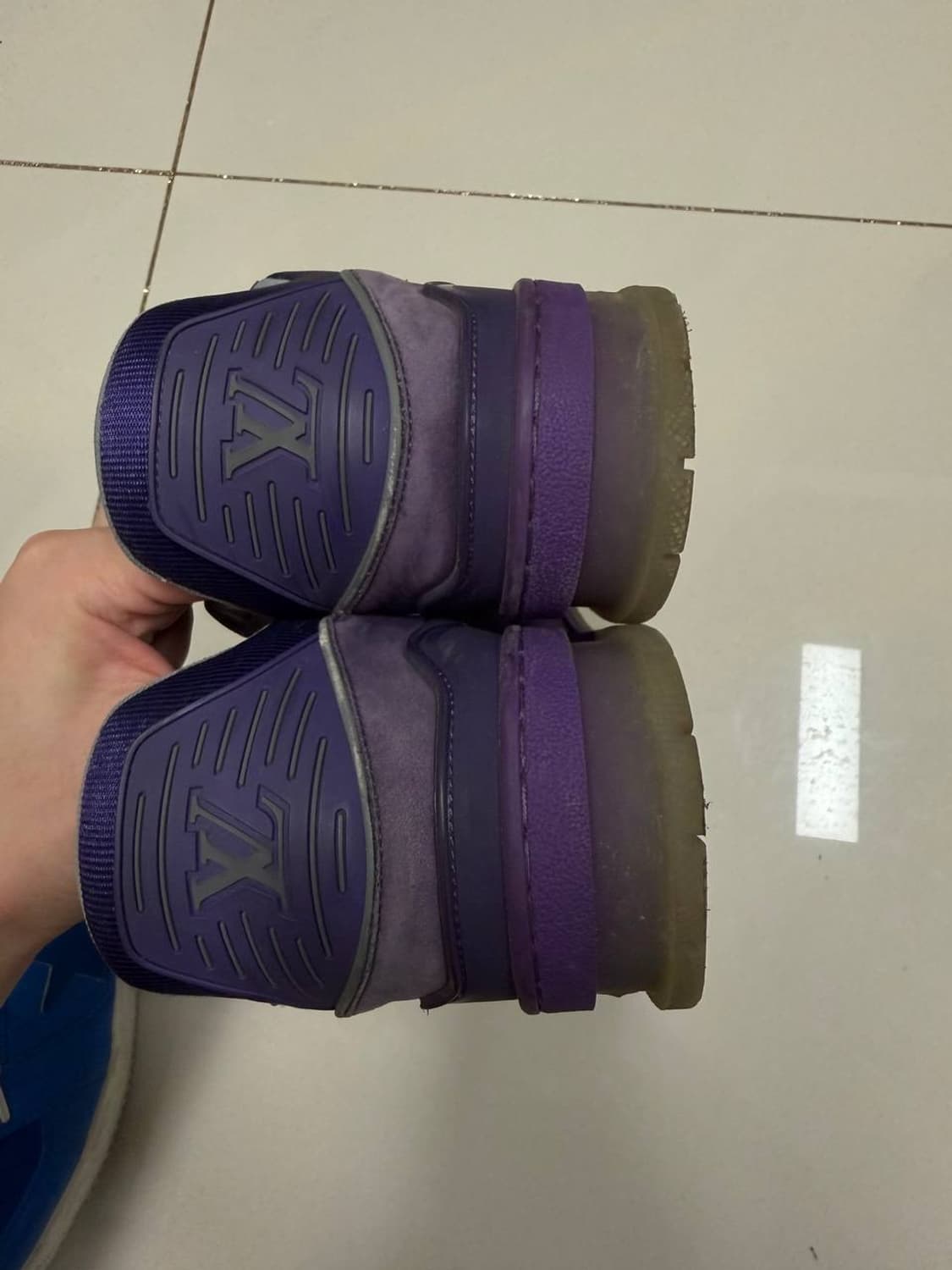 루이비통 LV 트레이너 스니커즈 퍼플 스웨이드 버질 아블로 시즌 8.5 상품이미지3