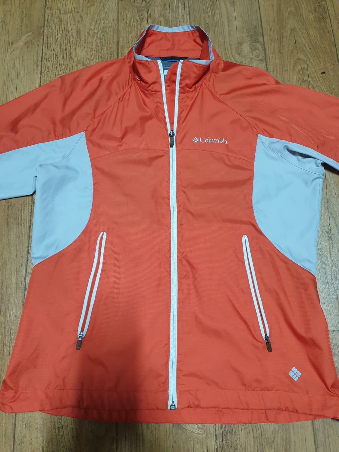 1032 컬럼비아 아웃도어 바람막이 100 사이즈입니다 상품이미지1