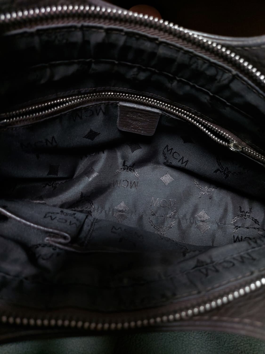 MCM 빈티지 브라운 숄더백 호보백

 상품이미지9