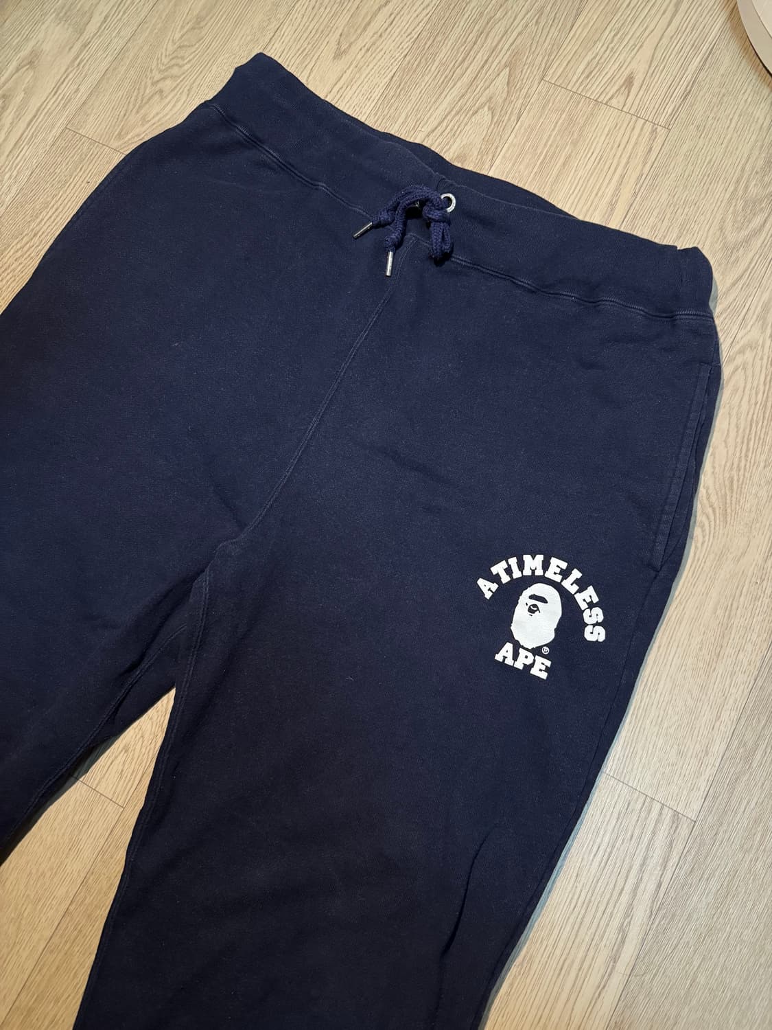 베이프 자운드 JJJJound 컬리지 로고 스웻팬츠 네이비 상품이미지5