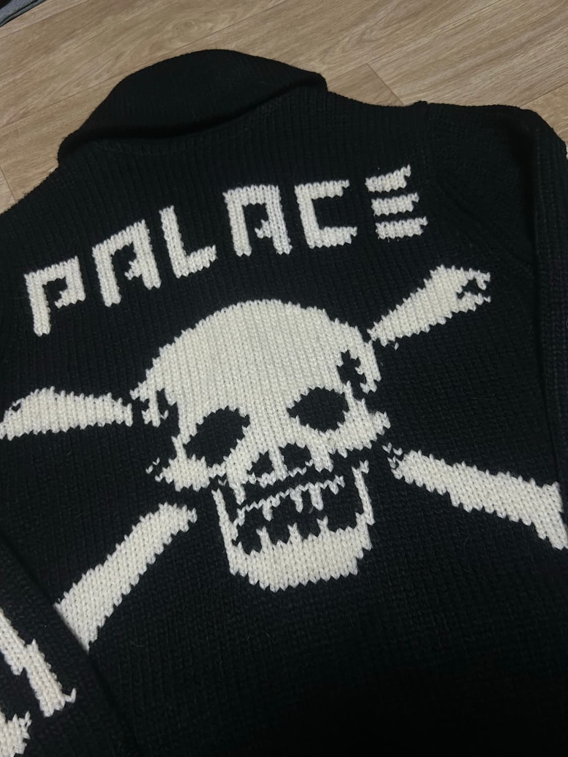 팔라스 본즈 코위찬 니트 블랙 상품이미지4