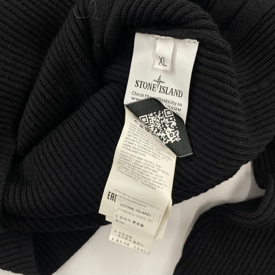 스톤아일랜드 울 와펜 블랙 니트 (100) 상품이미지5