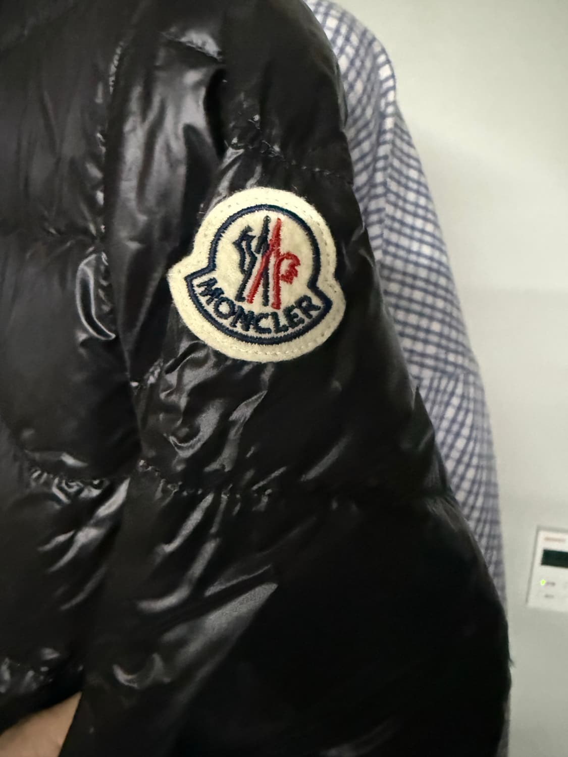 몽클레어 아코루스 남성 블랙 패딩 3사이즈 상품이미지2