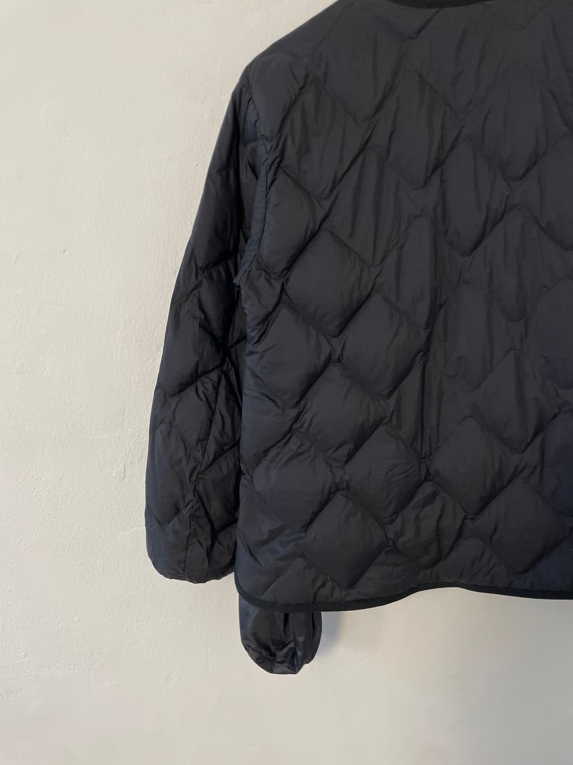 유니클로 울트라 라이트다운 패딩  상품이미지9