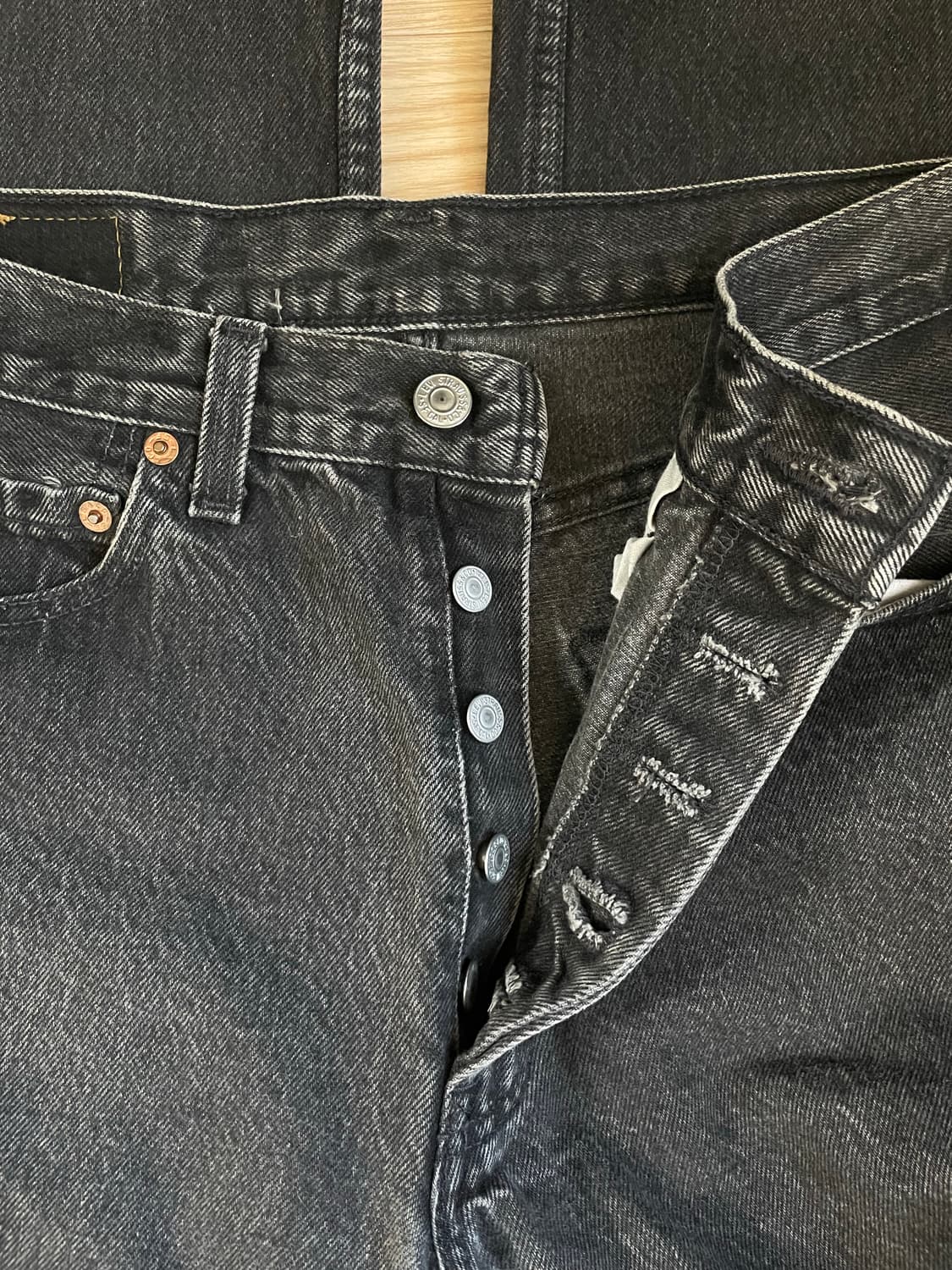 리바이스 501 흑청 데님 상품이미지5