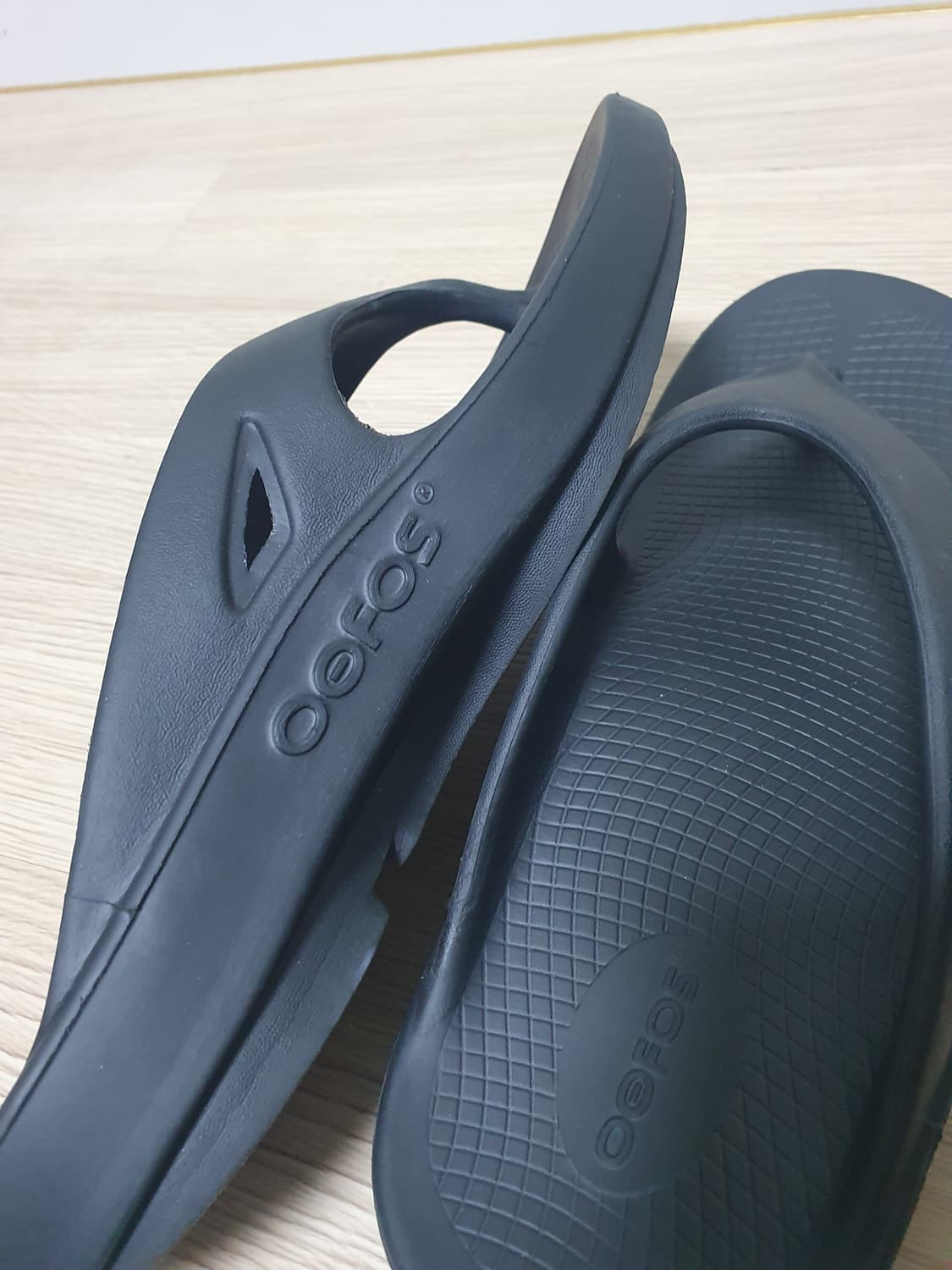 OOFOS 우포스 블랙 쪼리 270 상품이미지6