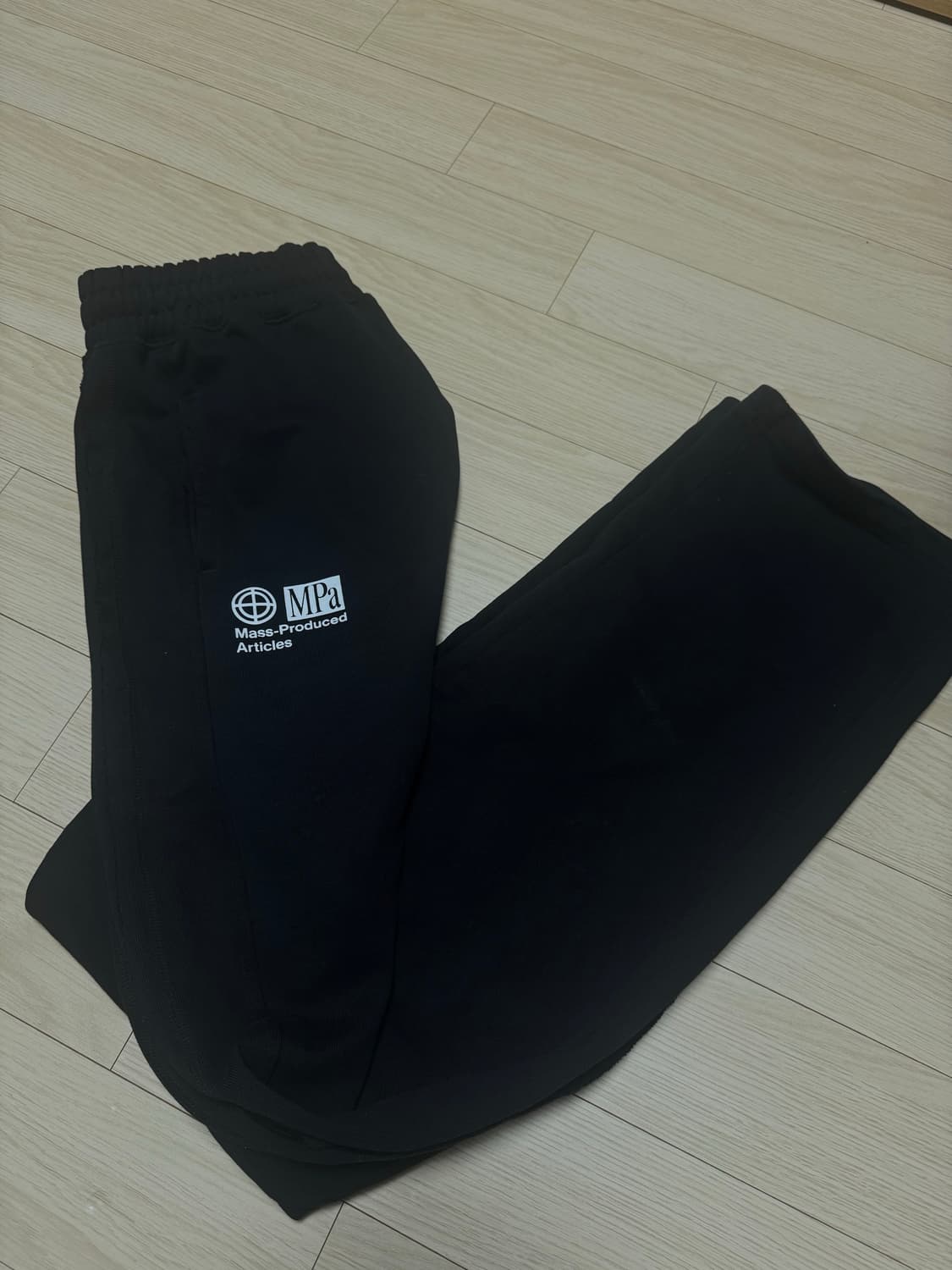 플라스틱 프로덕트 스웻팬츠 상품이미지2