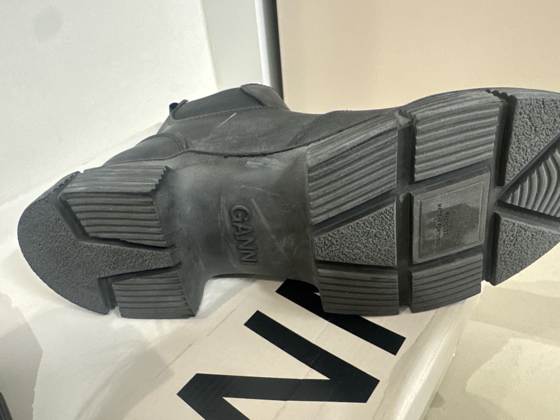 [새상품] GANNI 블랙 첼시 레인 러버 부츠 260 상품이미지6