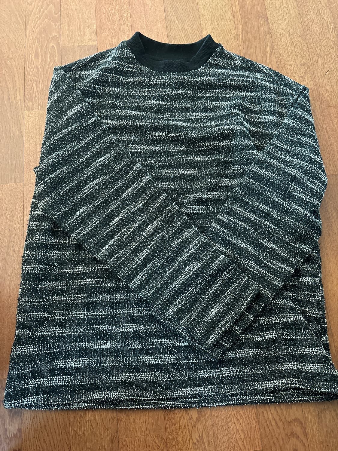 MIXED BOUCLE KNIT LONG SLEEVE S 상품이미지2