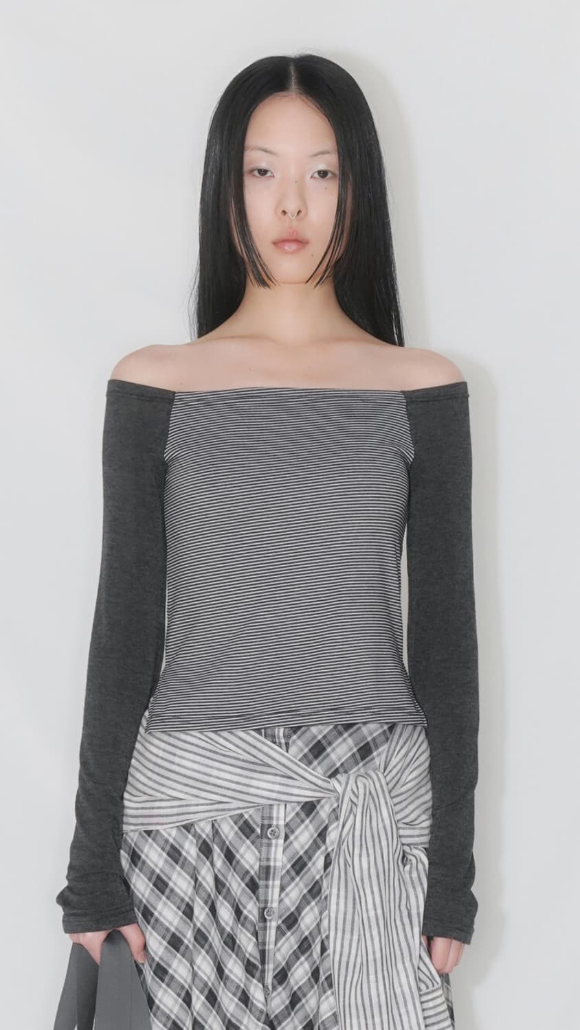 텐스댄스 파히섬 스트라이프 오프숄더 블랙 상품이미지1