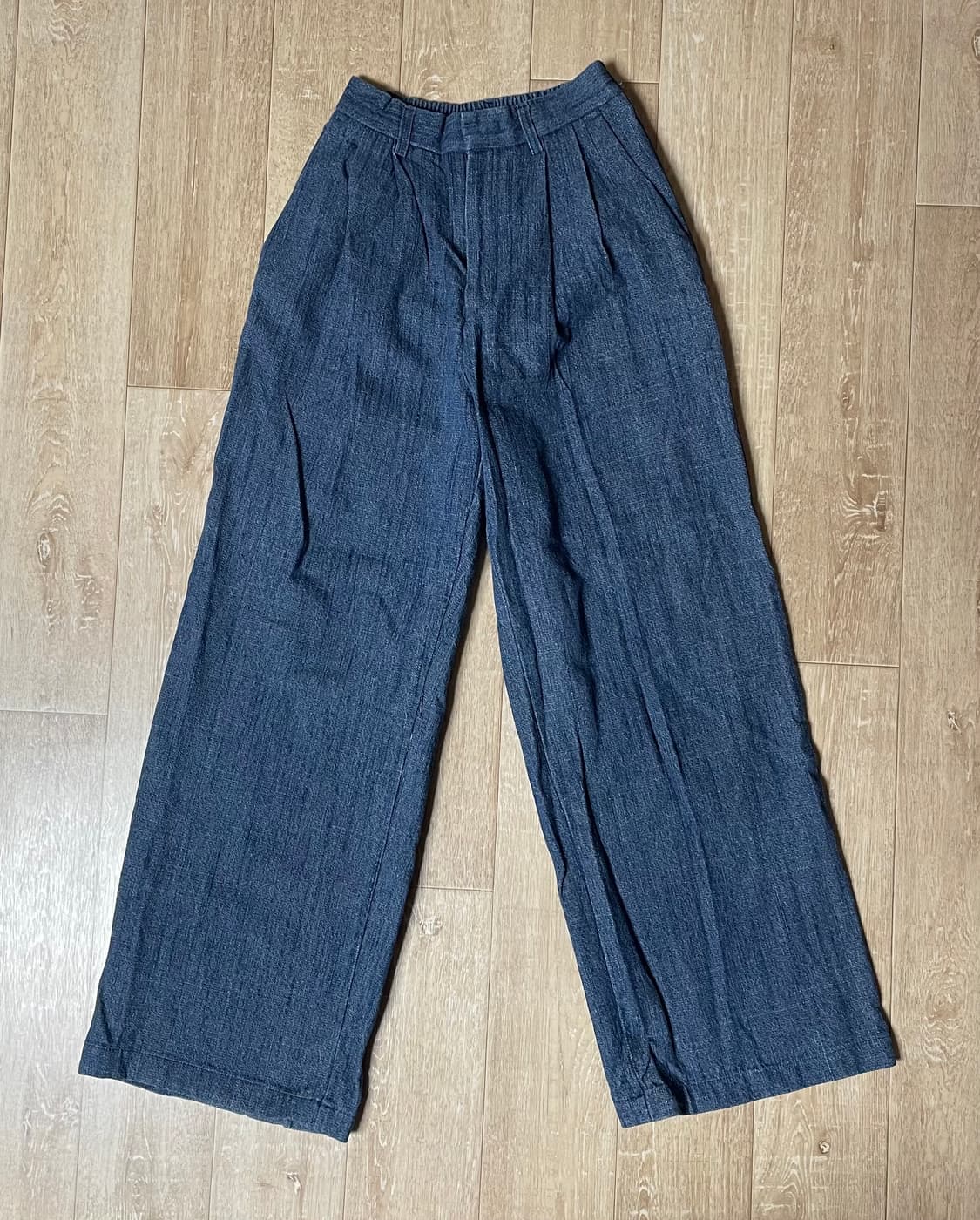 핀턱 데님 팬츠 상품이미지1